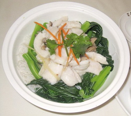 Sliced Cod Fish and Vegetables with Vermicelli in Soup