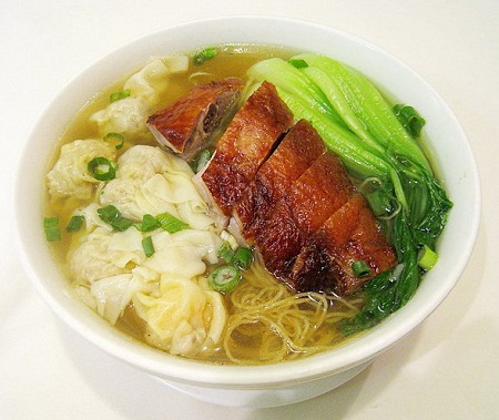 Beef Barbecued Duck and Wonton Noodle in Soup